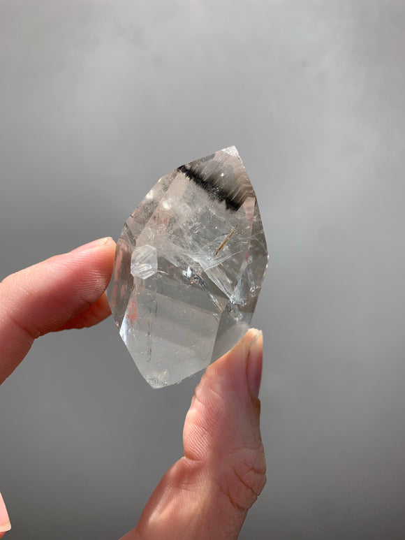 Silver Rutile and Brookite in Quartz
